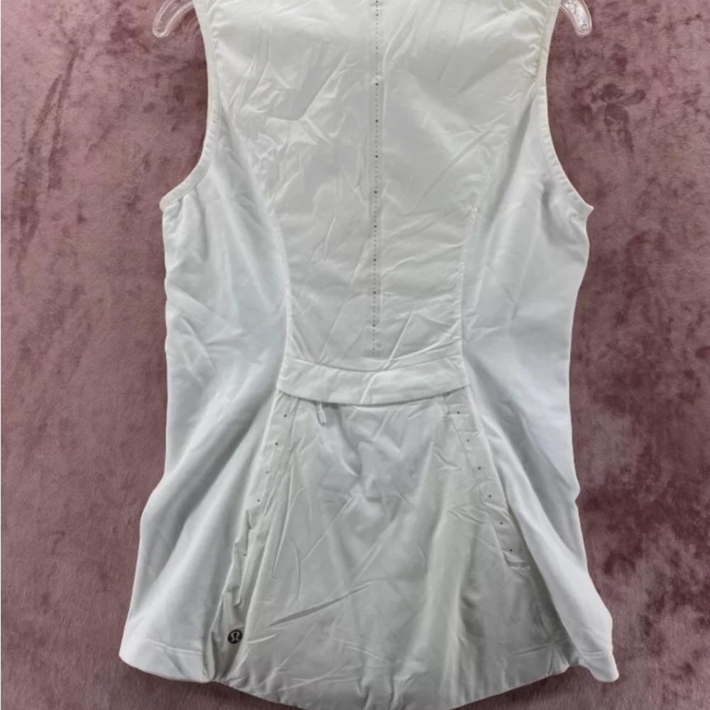 NWT - Lululemon Run For Cold Vest White I SIZE: 4,